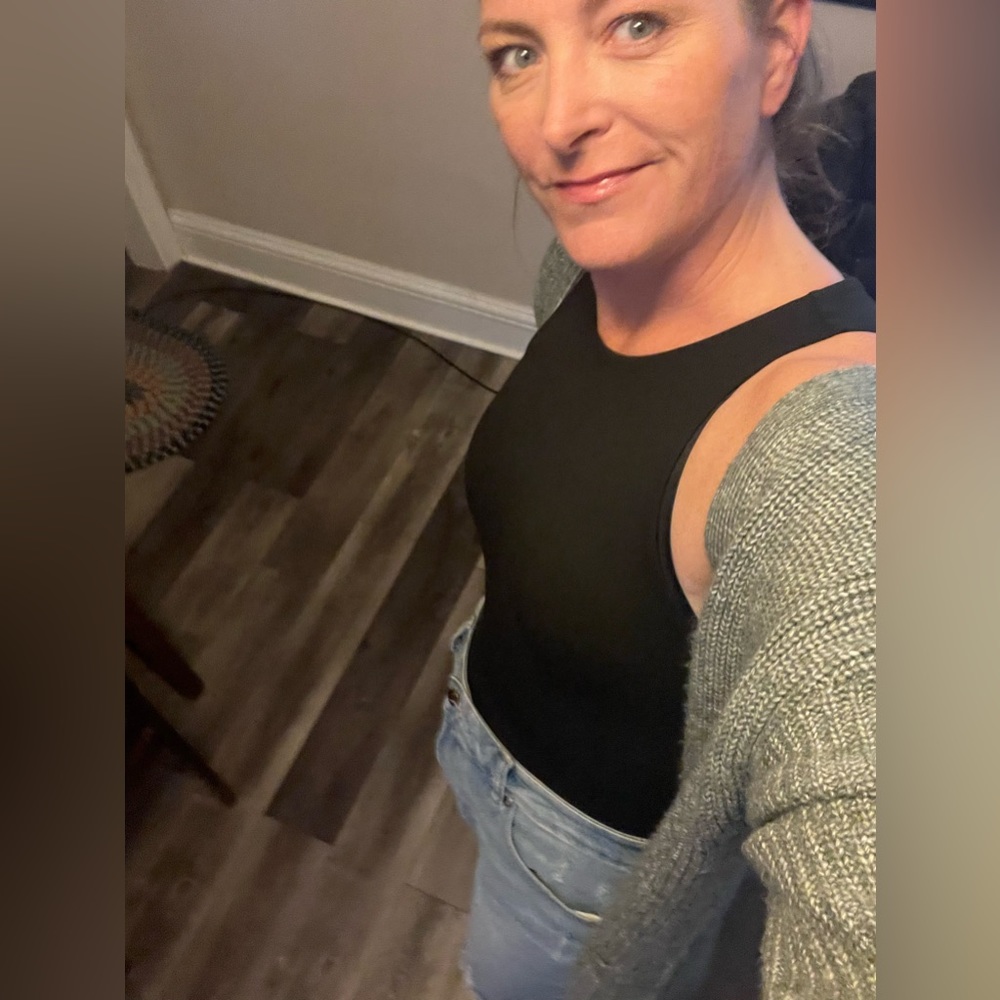 Meet your Posher, Angela